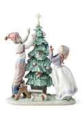 Lladro Trimming The Tree Figurine