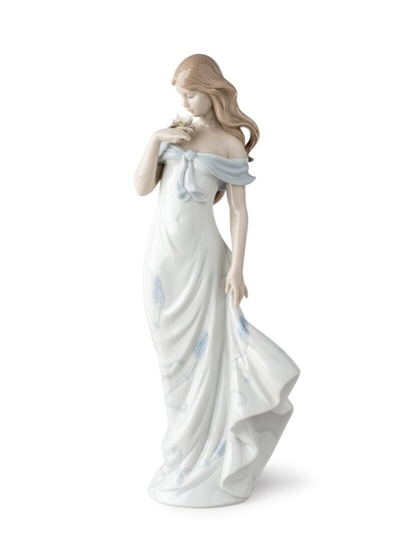 Lladro A Flowers Whisper Woman Figurine