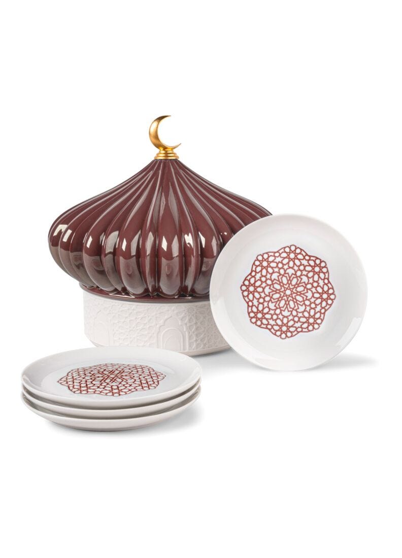 Lladro Majestic Nights Box with Plates Garnet