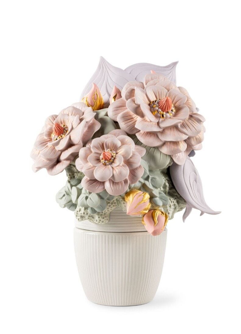 Lladro Vase with Flowers Pink