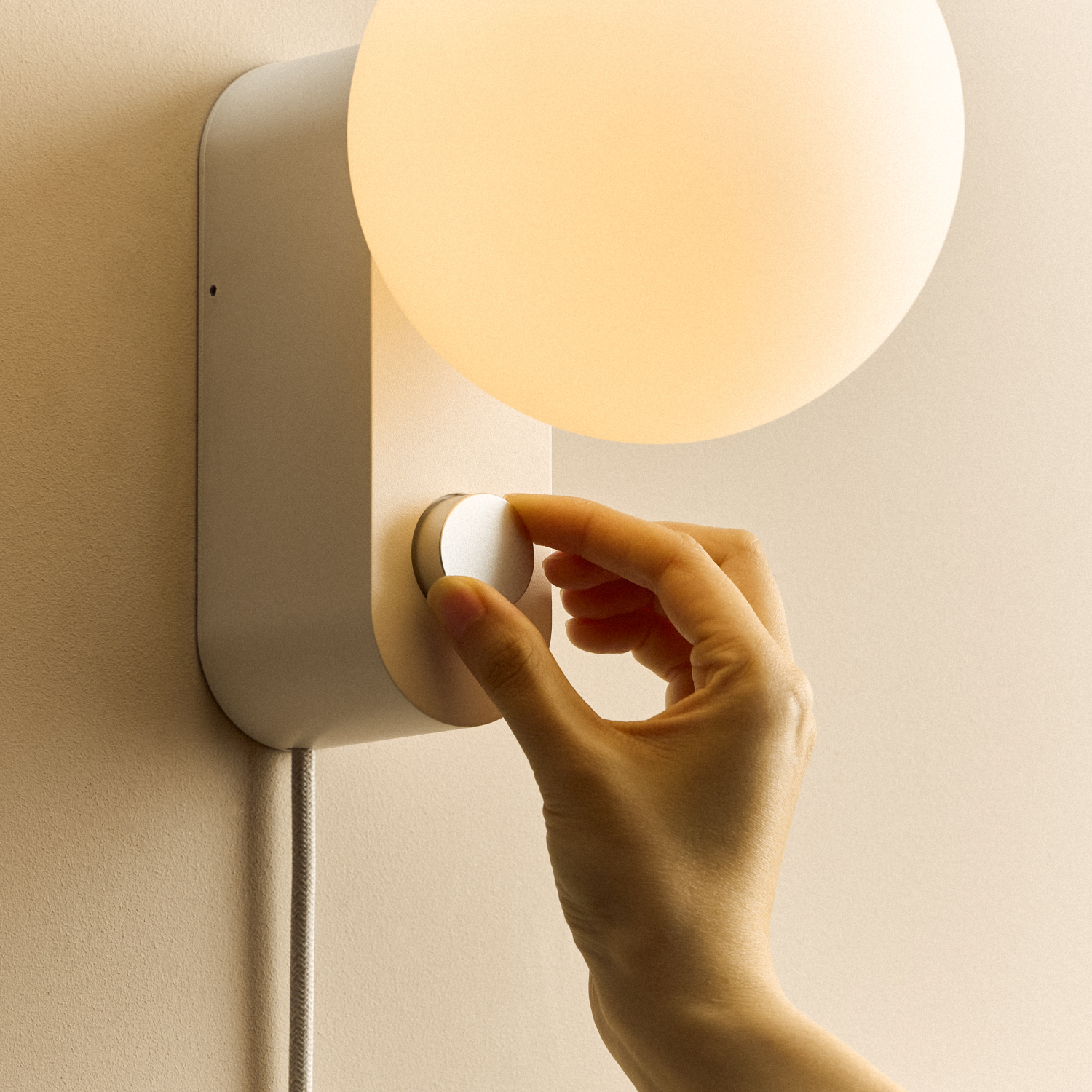 Tala Alumina Multi-Use Lamp in Chalk close-up detail of the finish (view 2)