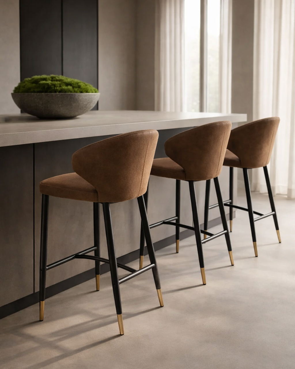 Tommy Franks Bellroy bar stool in Warwick Eastwood tan