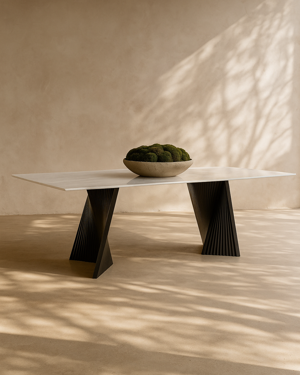 Tommy Franks Reseda dining table