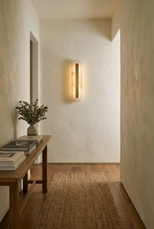 Araco Lumière Frozen Rise natural alabaster wall light, alternate view