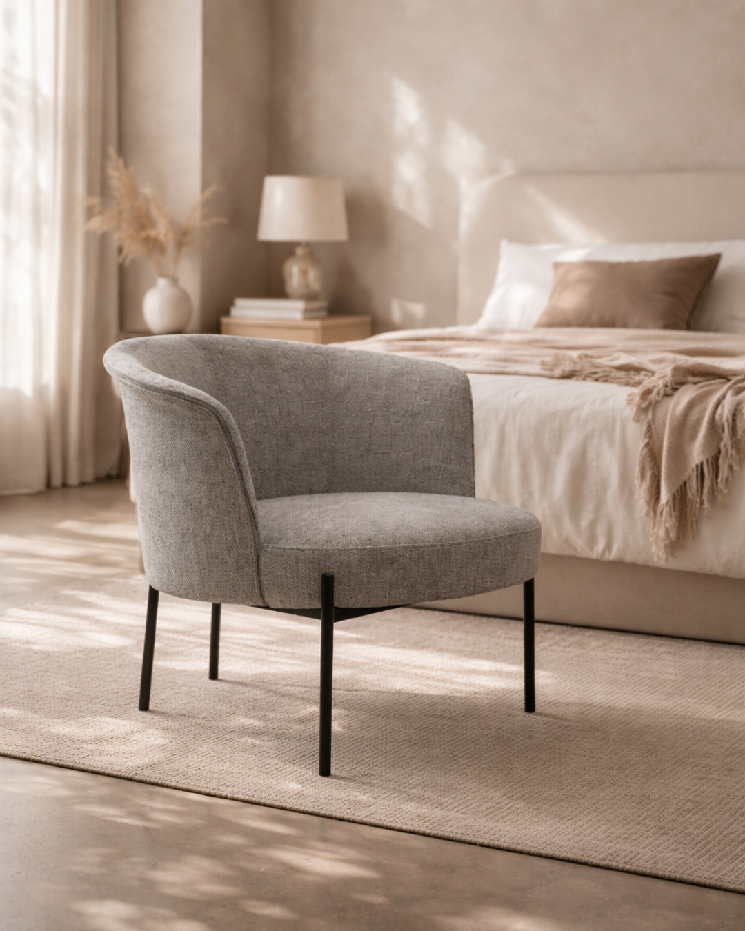 Tommy Franks Senso lounge chair in grey