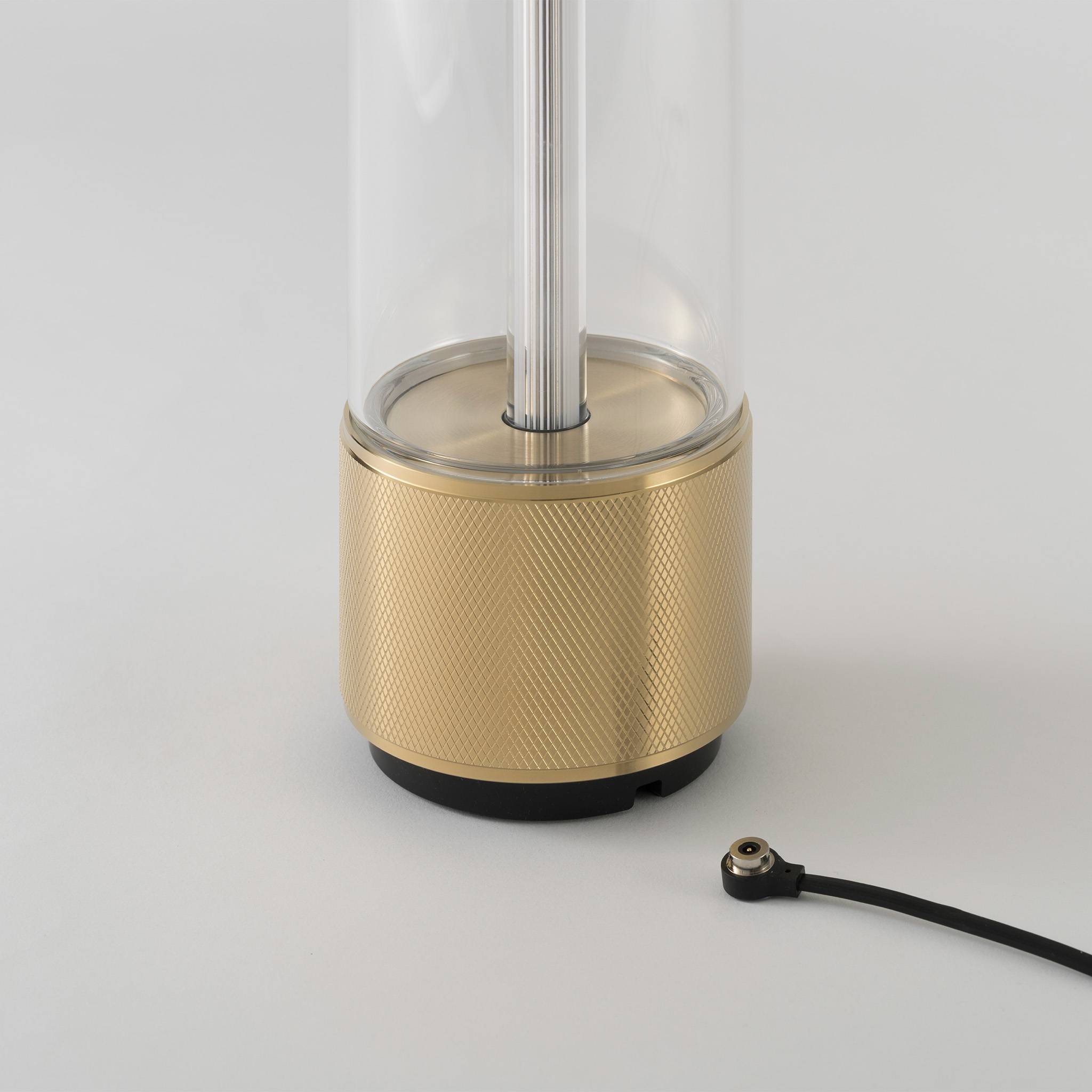 Buster + Punch Takeout in Brass, knurl detail