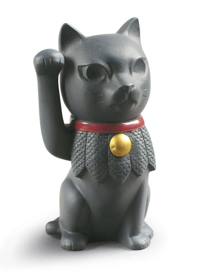 Lladro Maneki Neko Figurine