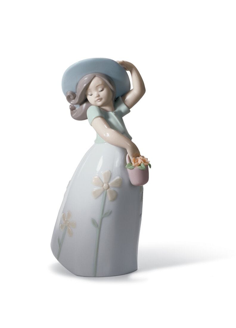 Lladro Little Daisy Girl Figurine