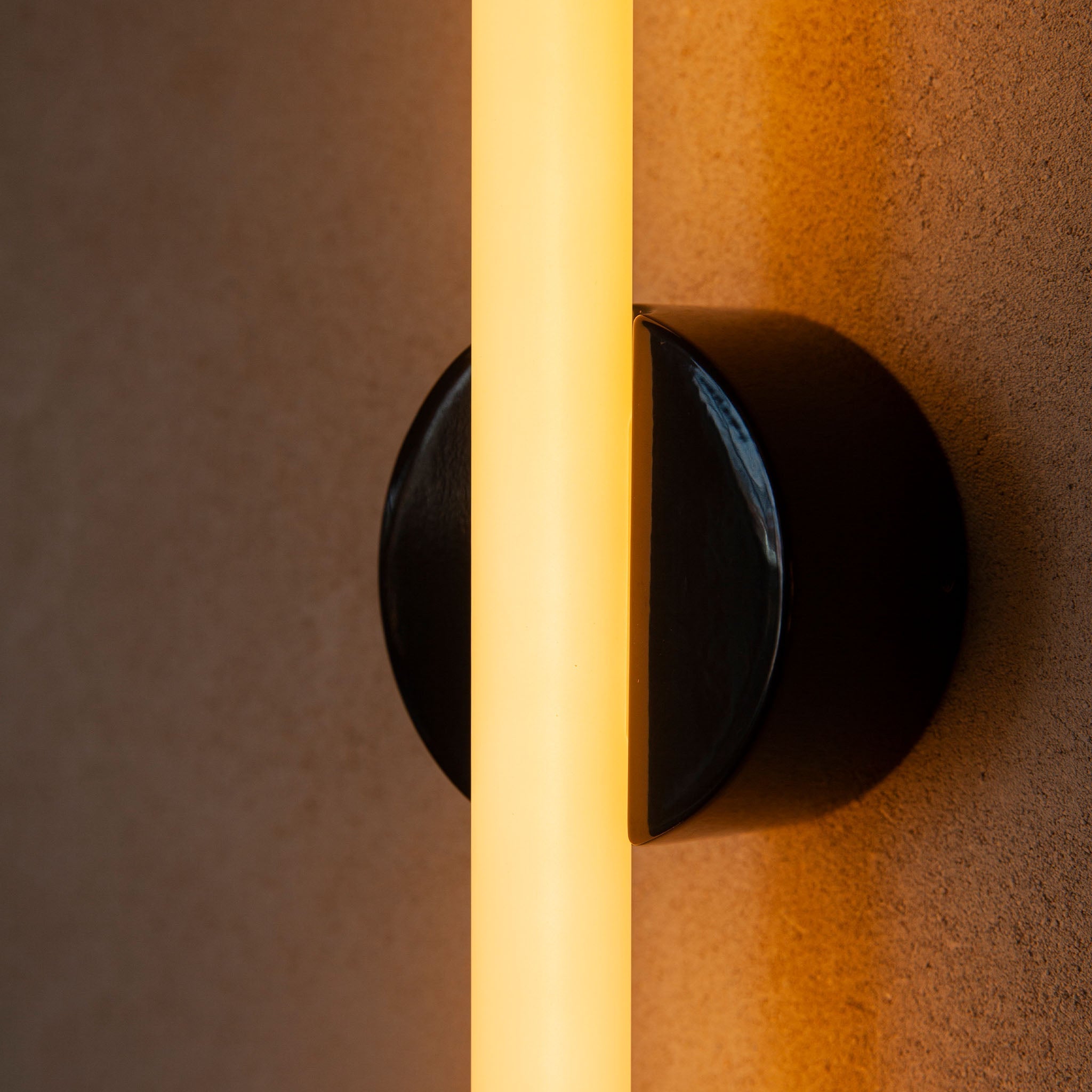 Tala Kilter II S14d LED Bulb close-up detail of the finish