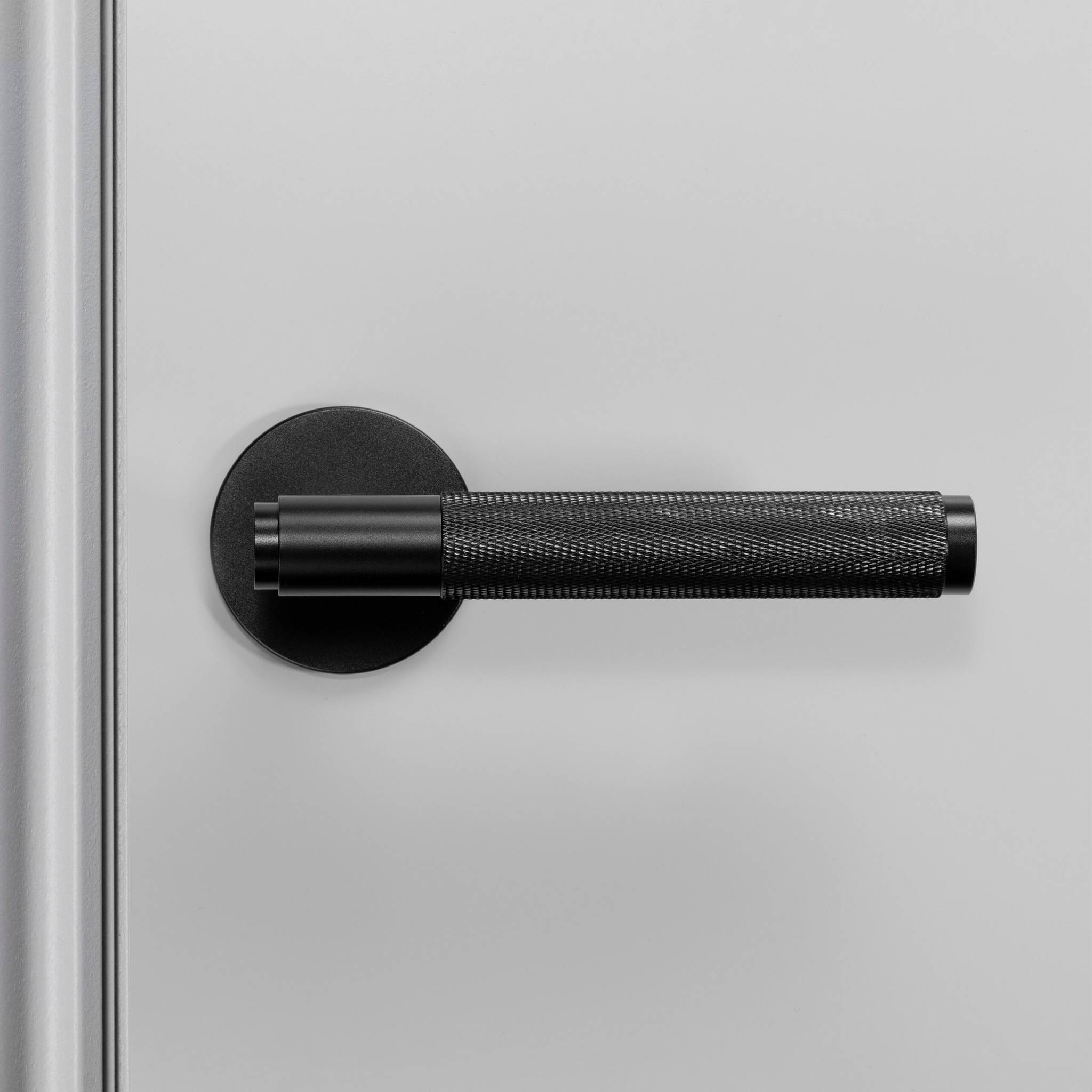 Buster + Punch Fixed Door Handle Single-Sided Cross Knurl in Black detail